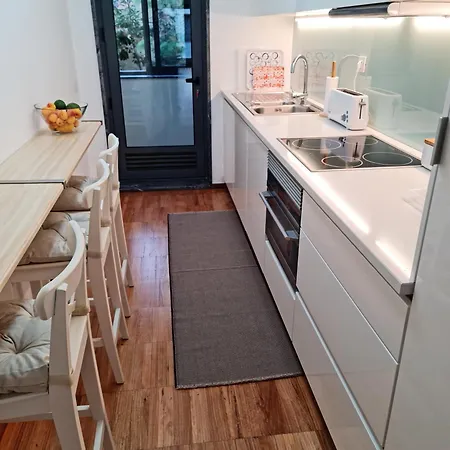 Апартаменты Factory Yellow By Marina New Ac Лагуш