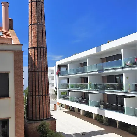 Appartement Factory Yellow By Marina De Lagos