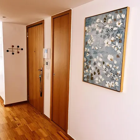 Factory Yellow By Marina With Ac Apartament